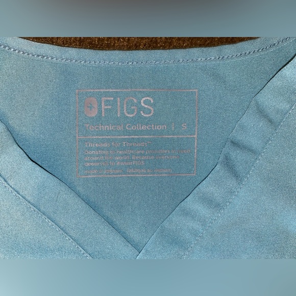 Figs Scrub Top - Size Small - Technical Collection - Cactus - Picture 3 of 4